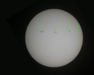 ZOOM   - Macchie solari 1° ago 2011 ore 16:30